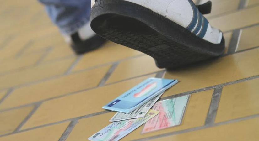 Elvesztette személyes okmányait? Erre figyeljen, hogy ne kerüljön a csalók karmai közé