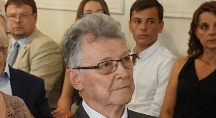 Pénteken búcsúztatják Erdélyi Gézát – több utcát is lezárnak Rimaszombatban