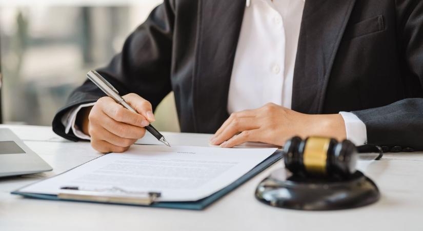 Börtönbe csuknák a budapesti székhelyű nemzetközi sportszövetség volt elnökét, százmilliókat sikkasztott a vád szerint