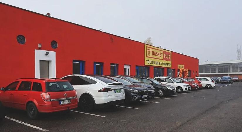 Lerohanták az új diszkontüzletet a magyar vásárlók, ha Mere helyett Basket Plus is a neve
