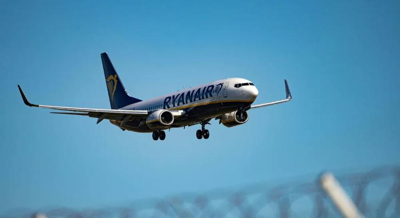 Egészen bizarr ok miatt hajtott végre kényszerleszállást egy Ryanair-gép