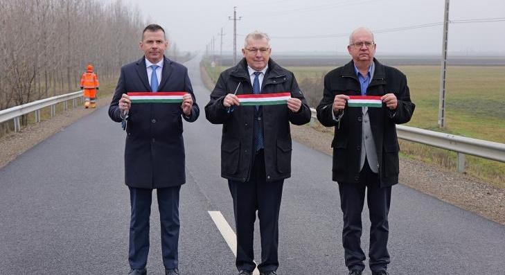 Összekötő utat adtak át Tarnaörs és Visznek között 