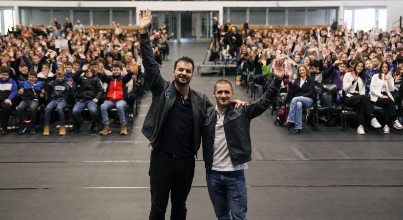 Kapu Tibor és Cserényi Gyula - Izolációról, alvásról és egy bizonyos karamellás tortáról