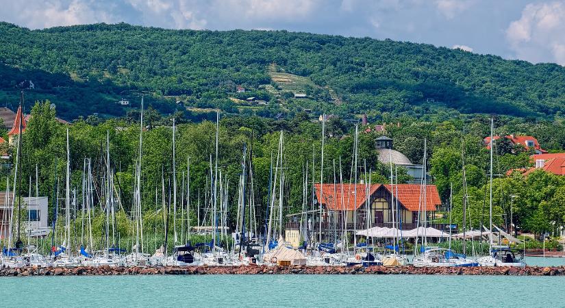 Súlyos fenyegetést azonosítottak a Balatonnál