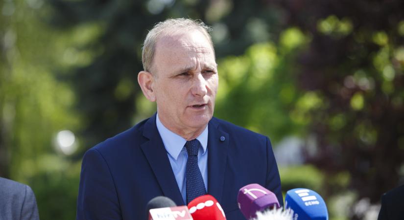 Gémesi György: 30 település áll a csőd szélén