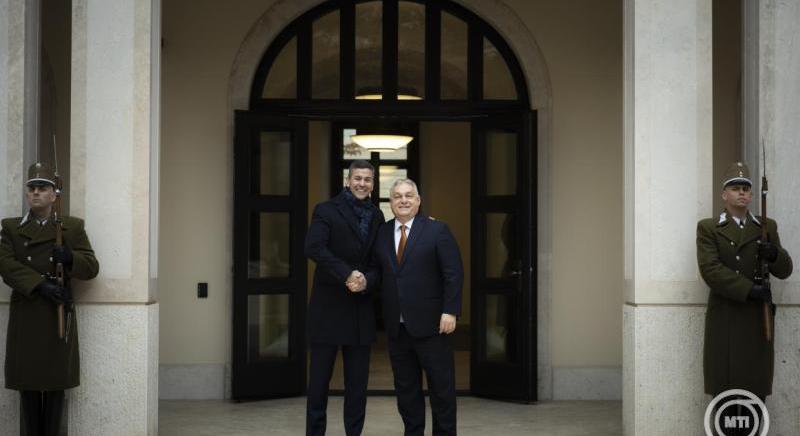 Harminc év után újra paraguayi elnök Magyarországon