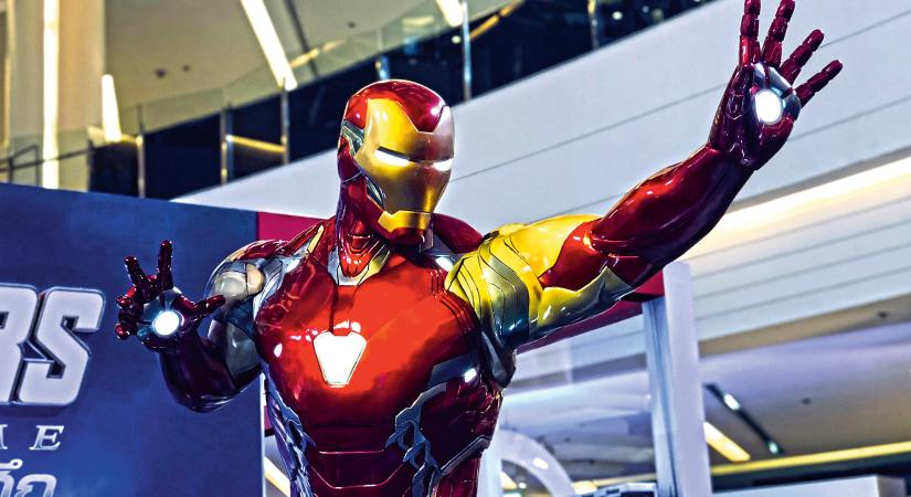 Saját tömegének 4400-szorosát elbírja az igény esetén acélkábellé változó gumiszalag