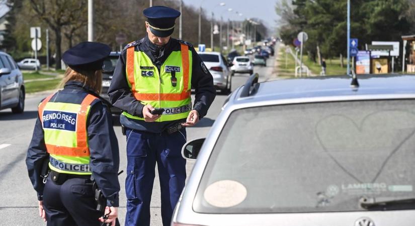 Váratlan könnyítés: igazoltatáskor már nem kell személyi sem jogosítvány