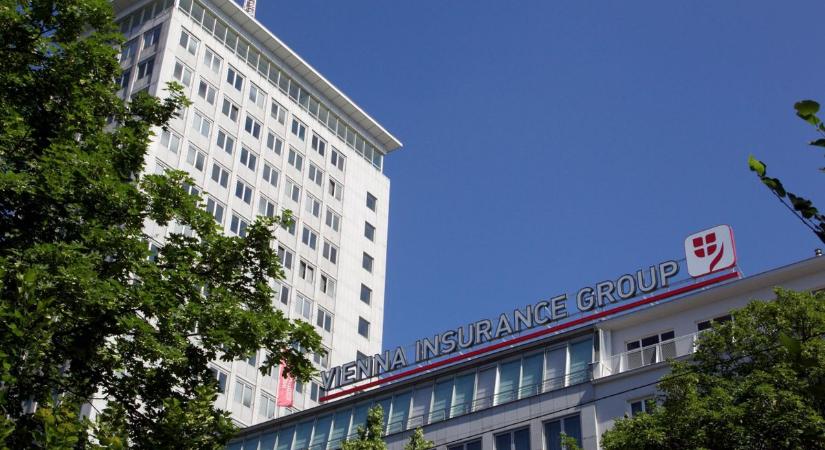 Egyszemélyes Mikulás-raliba kezdett a BÉT-en jegyzett biztosító, persze nem véletlenül