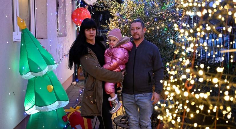 Ünnepi fényben ragyog a Kovács család otthona: várják a látogatókat is szeretettel - fotók