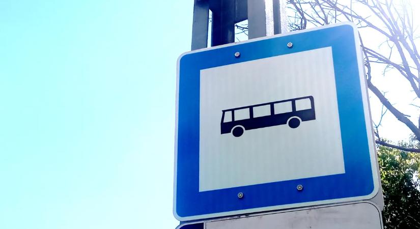 Meghökkentek a budapestiek: Parkolónak nézte a buszmegállót egy sofőr, döbbenetes meglepetés várt rá
