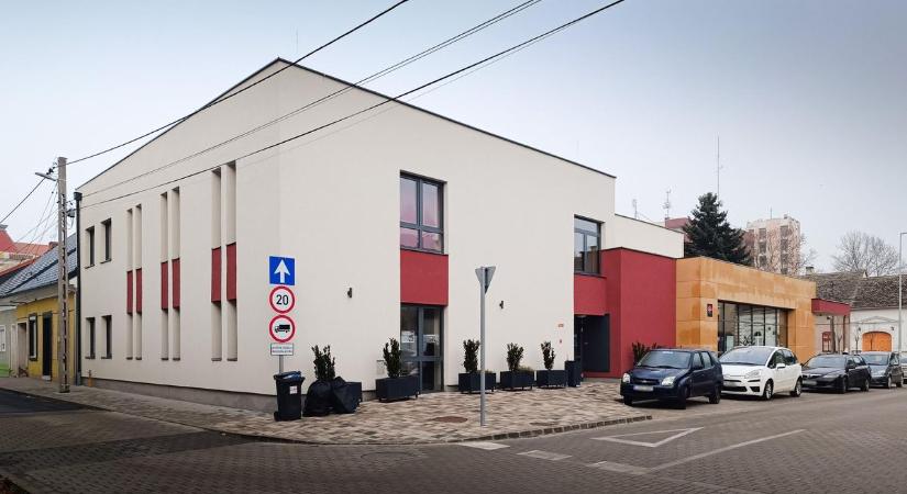 Főnixként támadt fel: miért népszerű a körmendi Sinkovits mozi?