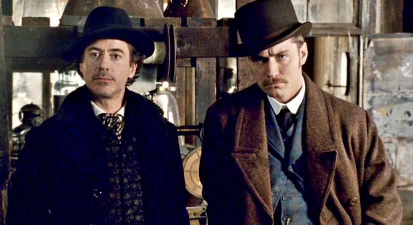 Megérkeztek az első hivatalos képek Guy Ritchie Sherlock Holmes-sorozatából, amelyben a zseniális, de forrófejű detektív első gyilkossági ügyét fogja megoldani