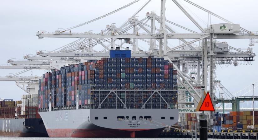 Nukleáris teherhajót építene Kína, 25 000 konténert vinne el egyszerre