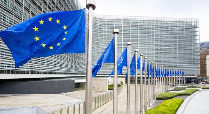 Átcsoportosítással trükközik a kormány az EU helyreállítási alapjánál?