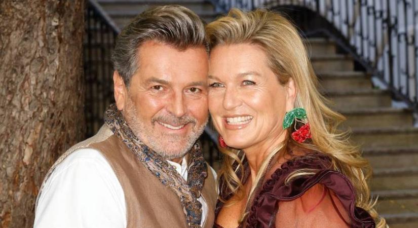 Thomas Anders és fiatalabb feleségének otthona karácsonyi pompában: képeslapra illik a dekorációjuk