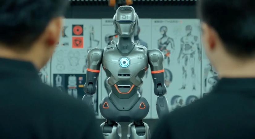 Megépítették a kínai Terminátort, ami rögtön belerúgott a vezérigazgatóba