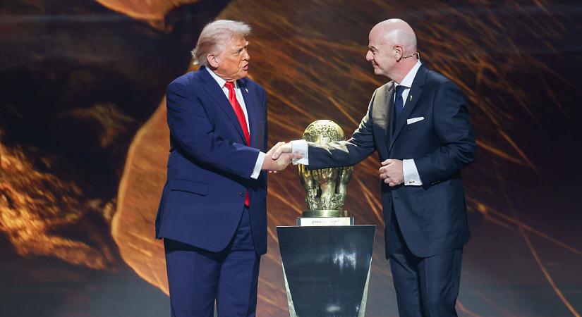 Gianni Infantinót azzal vádolják, hogy megsértette a FIFA etikai kódexét