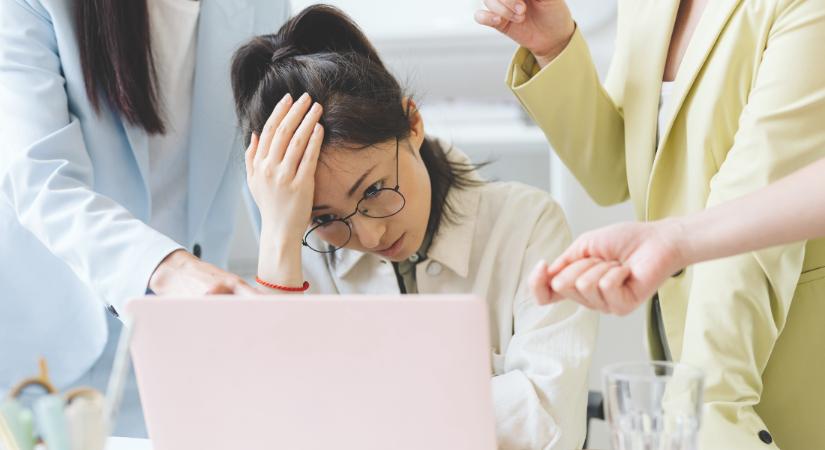 Nagy változás az adózásban: jön a kötelező e-számlázás és a valós idejű jelentés