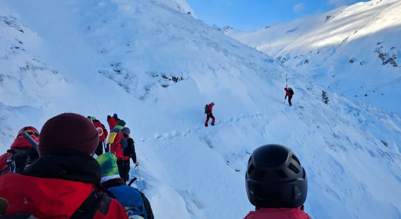 Sok a kérdőjel a brit fiú eltűnése körül: a hegyimentők szerint nem áll össze a kép