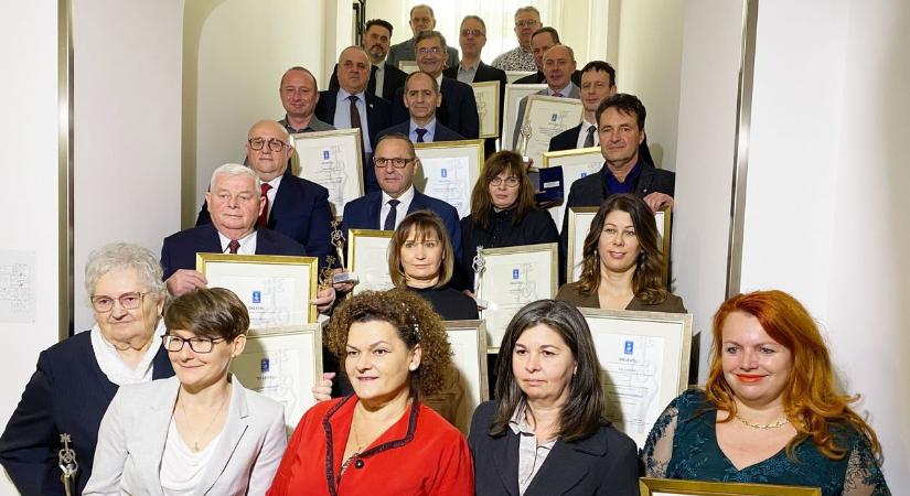 Mutatjuk, mely vállalkozások érdemelték ki idén a kamara díjait – fotók