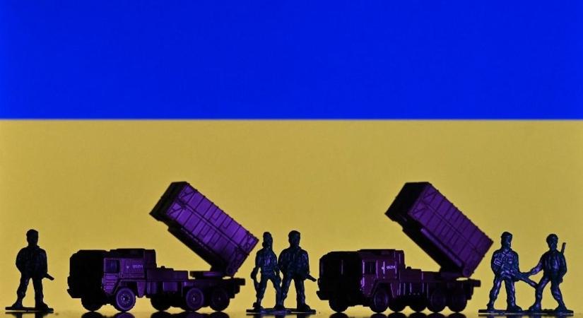 Adósság: Ukrajna megúszta, az utolsó pillanatban le tudta kenyerezni a befektetőket – nyitva marad a külföldi pénzcsap, de nagyon kemények a feltételek