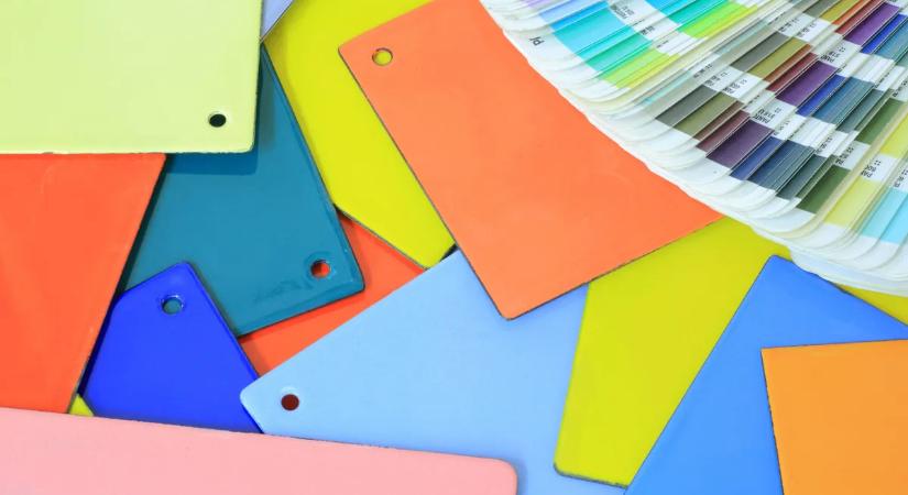 Internetes káosz: rasszista szimbólumnak nevezték az év krémfehér árnyalatát