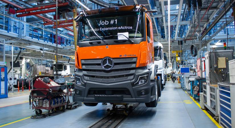 Új taggal bővül a család: megkezdődött a második generációs eActros 400 sorozatgyártása