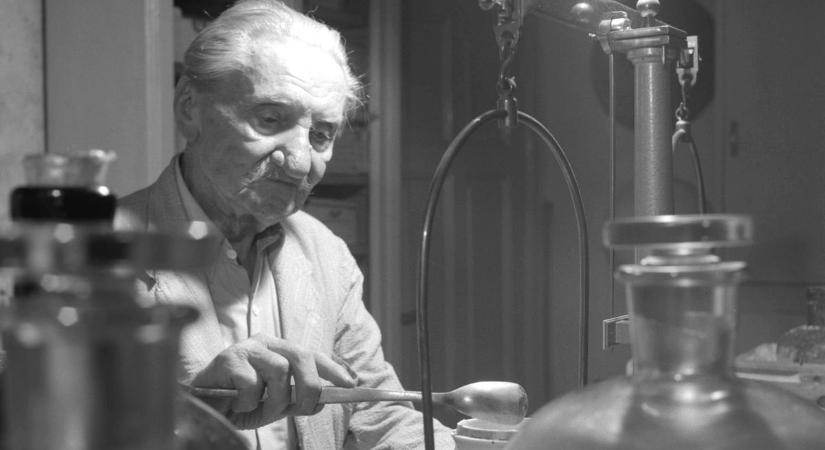 Alig látott már, feje habzott, mégse fulladt a Balatonba