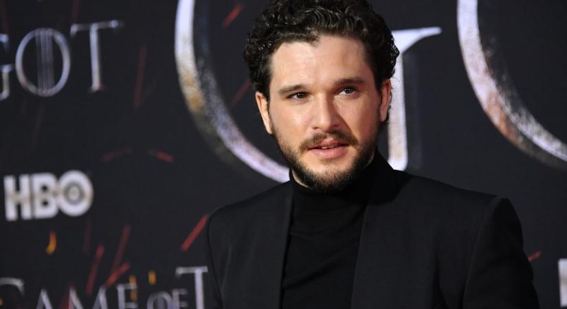 Tatai étteremben tűnt fel a Trónok harca Havas Jonja