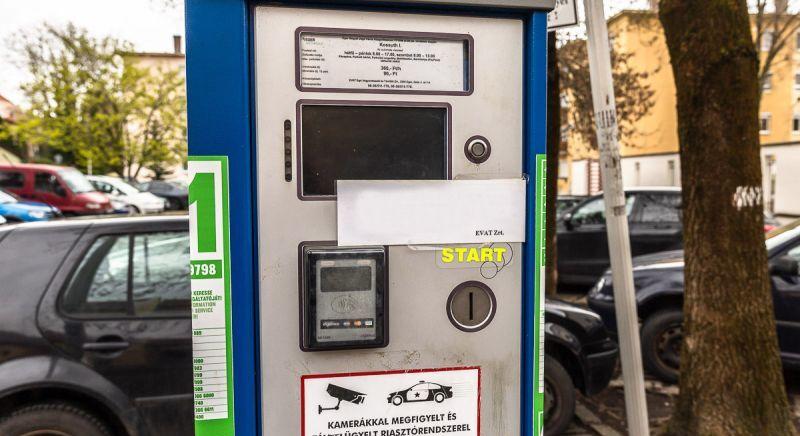 Ingyenes lesz a parkolás Egerben az ünnepi időszakban