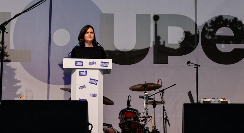 Pottyondy Edina a Fideszről: Sz.rnak ezek mindenre. Gyerekre, felnőttre, országra, gazdaságra, kultúrára