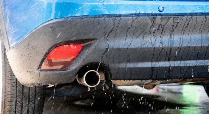 Az üzemanyag az egyik oka annak, hogy az EU mégsem tiltja be az új belső égésű motorokat 2035-től
