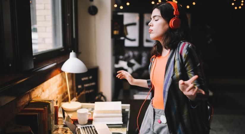 Tudatalatti szinkron – Ezért mozgatjuk a lábunkat a zenére