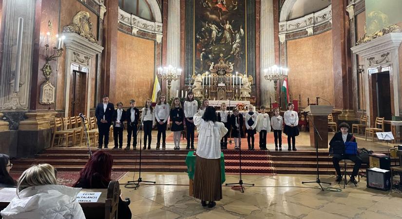 Varázslatos karácsonyi koncert a Nagytemplomban – fotók, videó