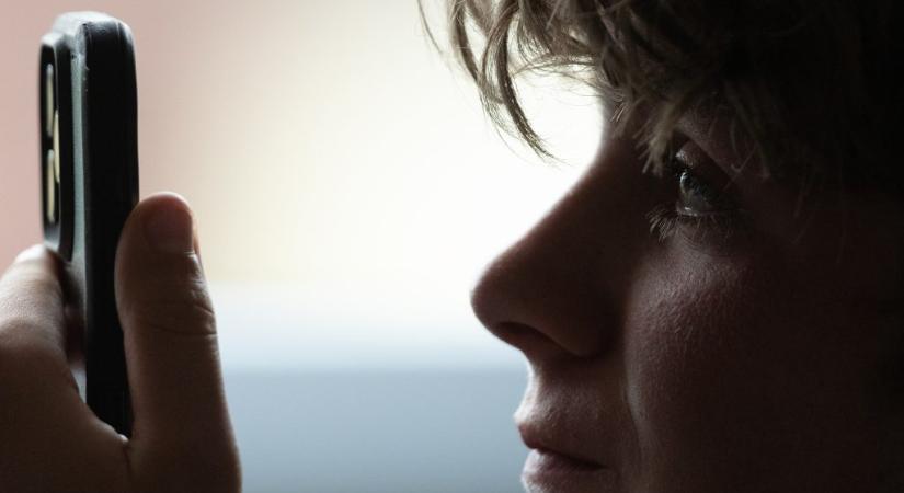 Ausztrália után hamarosan Európában is betilthatja a közösségi médiát a tiniknek