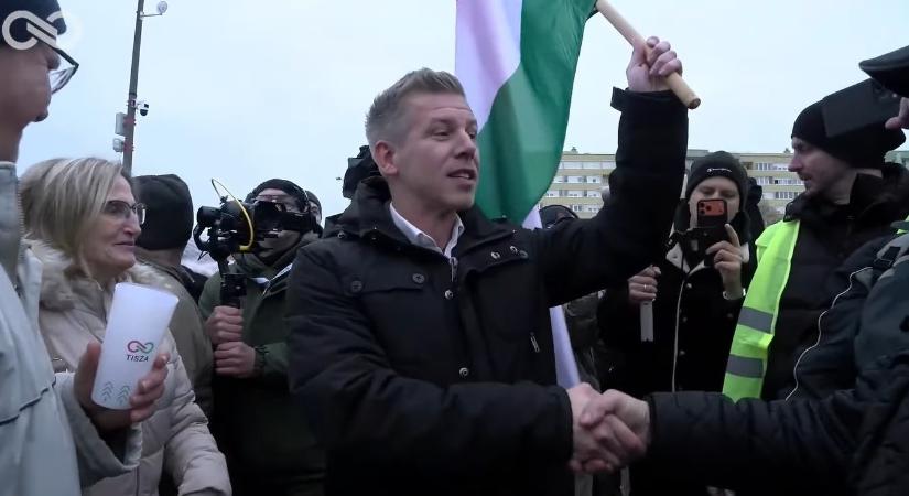 Gyermekvédelem: Magyar Péter tüntetést hirdetett szombatra a Karmelitához