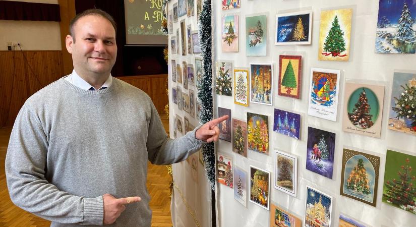 A bélyeggyűjtés után a képeslapok ejtették rabul a népszerű kecskeméti pedagógust – fotók