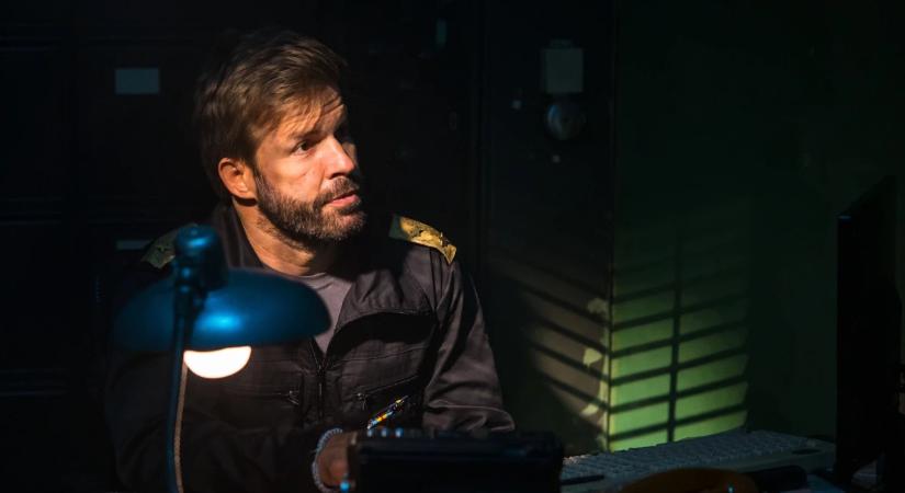 Sebestyén Balázs tovább szidja a kutyásokat: Járdákon hagyott ürülék, folyamatos ugatás