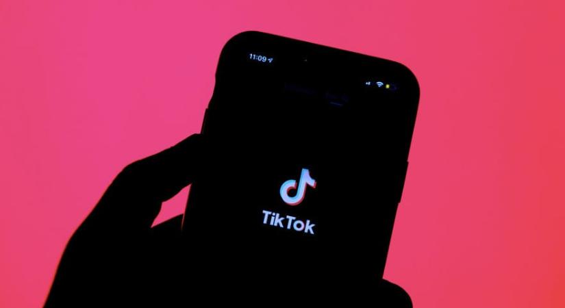 Közösködős funkció jön a TikTokra