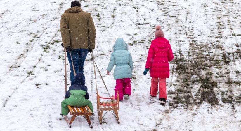 Veszélyezteti-e az anyák szja-mentessége a nyugdíjukat?