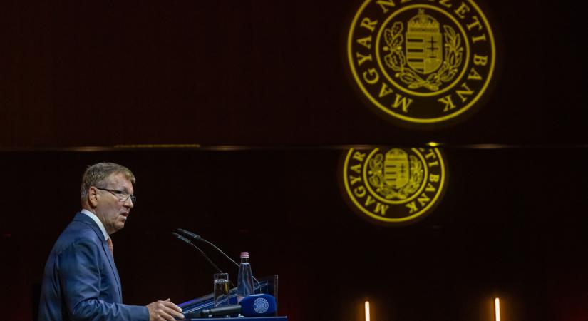 Lejár a banki moratórium: jövőre drágulhatnak a lakossági bankszámlák