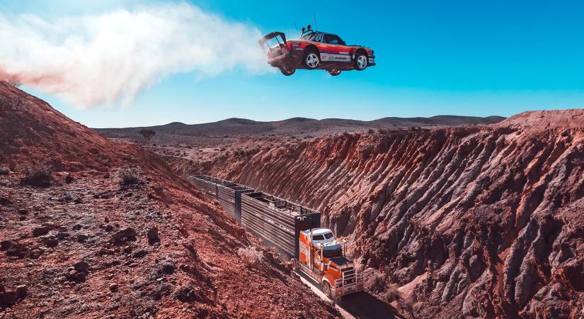 Ausztráliában röhögi képen a fizikát a legújabb Gymkhana