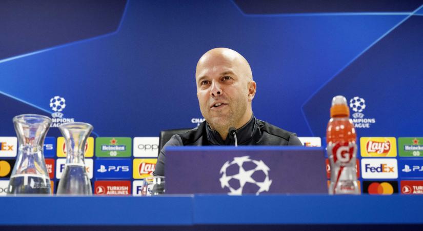 Arne Slot kifejtette, mennyit jelent számára a szurkolói támogatás