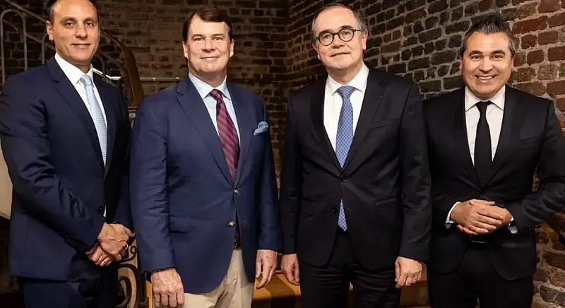 A kínai gyártók ellen fog össze a Ford és a Renault