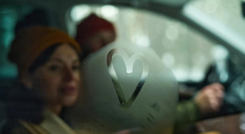 Szenzációs autóstrükk: Ezek megmenthetik a téli reggeleidet!