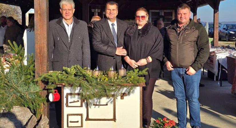Az 50 fős kistelepülés nagy forgataga, így telt az adventi vásár a zalai faluban