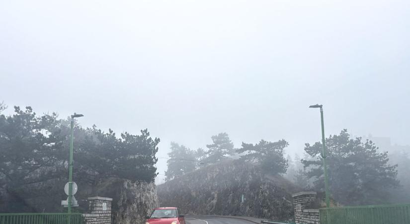 Ködcsapda Veszprémben: óvatosan az utakon!