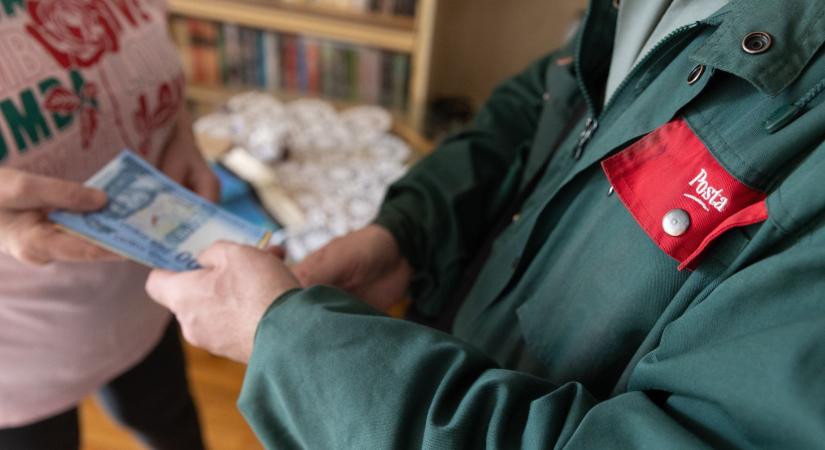 Megszavazták a 14. havi nyugdíjat