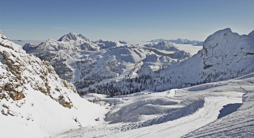 Halálos baleset a sípályán: Szörnyethalt egy tanár, aki a diákjaival síelt Ausztriában